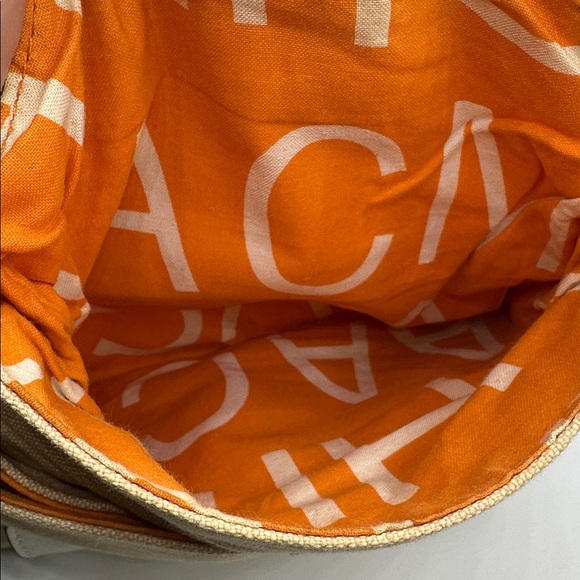 Isaac Mizrahi hand wristlet - Picture 7 of 7